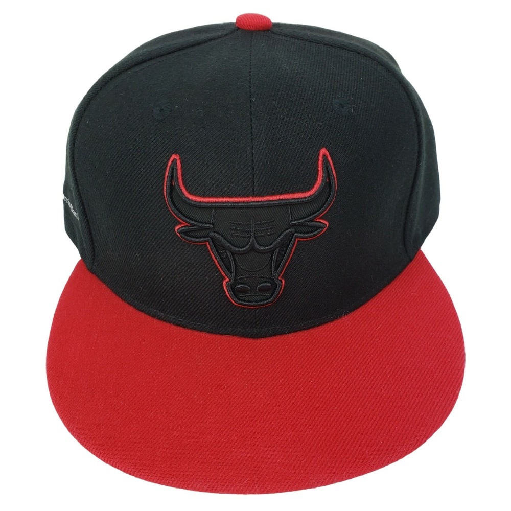 Melonwear Chicago Bulls Elias Stein Artist Series Snapback Hat OS Black Red NBA